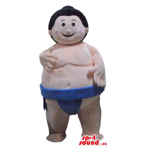 Menino sumo feliz da...