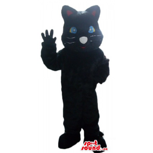 Gato negro con los ojos...