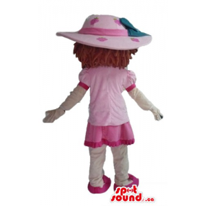 Lovely hat girl in pink...
