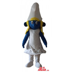 Lovely Smurfette in white...