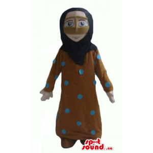 Chica árabe en un vestido...