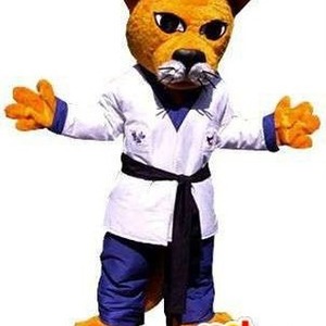 Mascotte du jour chez SPOTSOUND: Mascotte de chat orange habillé en kimono. Costume de karatéka . Découvrez les mascottes @spotsound_mascots #mascotte #mascottes #marketing #costume #spotsound #personalisé #streetmarketing #guerillamarketing #publicité . Lien: https://www.spotsound.fr/fr/4824-mascotte-de-chat-orange-habillé-en-kimono-costume-de-karatéka.html